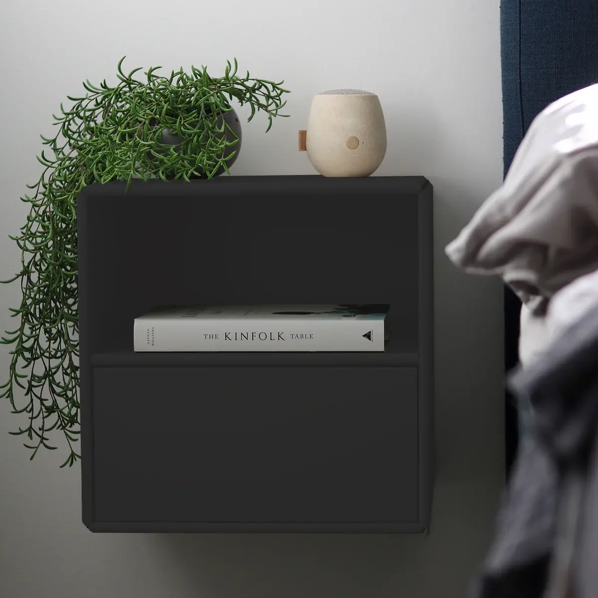 Charlie natbord - Sort